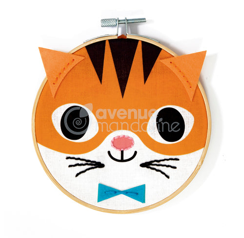 AVENUE MANDARINE Pix Gallery Tambourine Cat